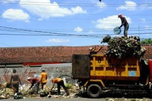  50% Angkutan sampah di Ciamis masuki usia uzur