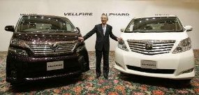  TOYOTA ALPHARD: Varian barunya tampil lebih segar 