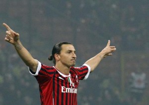  IBRAHIMOVIC cetak hatrik kokohkan posisi AC MILAN