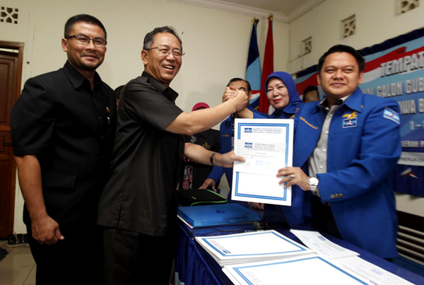  FOTO: Dada Rosada siap bertarung pada Pilgub Jabar 2013