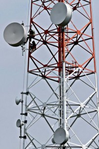  TOWER BERSAMA: Kota Bandung terganjal aturan