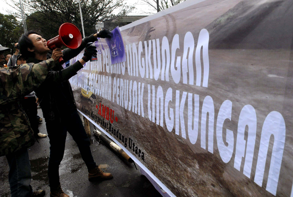  FOTO: Demo tuntut penghentian pembangunan di Kawasan Bandung Utara 