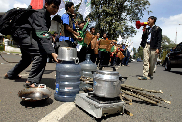  FOTO: Mahasiswa demo tolak kenaikan BBM