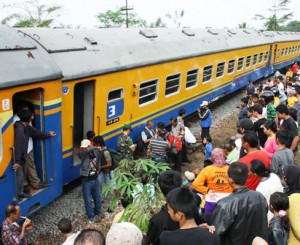  KECELAKAAN KERETA: 7 Orang tewas tertabrak KA Pasundan di Tasikmalaya