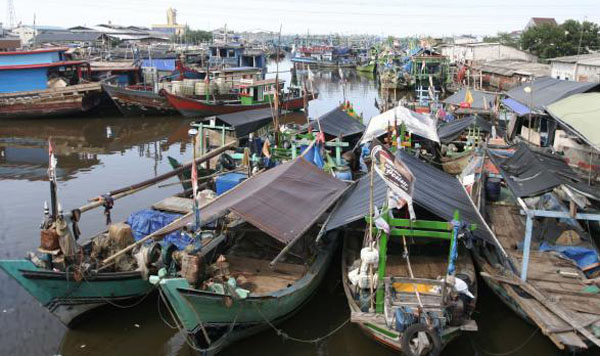  Ribuan nelayan Indramayu kesulitan BBM