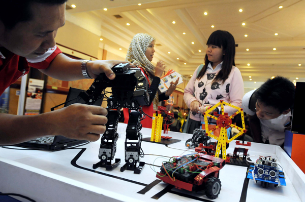  FOTO: Pameran Pendidikan Tinggi, Pelatihan dan Teknologi 2012 di Graha Manggala Siliwangi