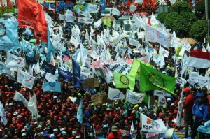  DEMO BBM: Massa SPSI se-Jabar tumplek di Jakarta 