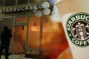  PEMOGOKAN UMUM: Rakyat Spanyol padati jalanan, bentrok pembakaran Starbucks 