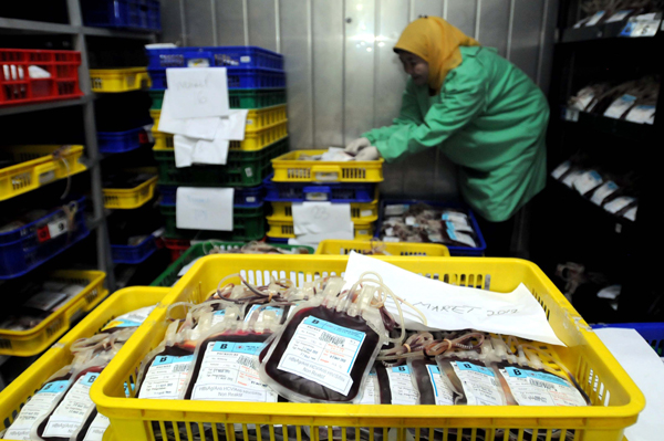  FOTO: PMI Kota Bandung naikkan harga labu darah
