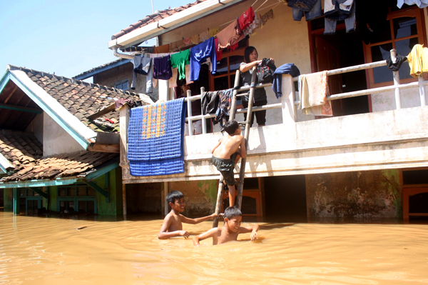  FOTO: Ratusan rumah di Kampung Cieunteung kembali terendam