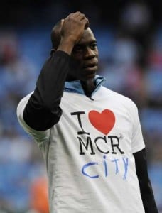  SEPAK BOLA: Mario Balotelli yang terseret slogan 'Why Always Me'