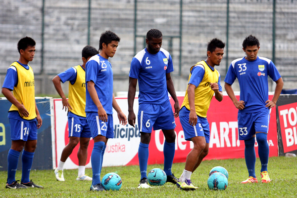  FOTO: Kondisi tim solid, Persib bidik kemenangan saat jamu Persiba 