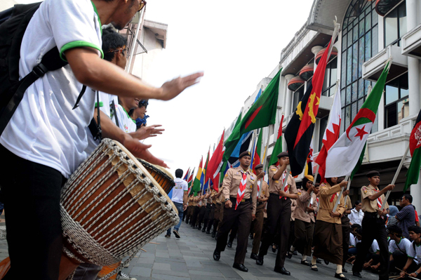  FOTO: Parade Budaya memperingati HUT KAA di Bandung