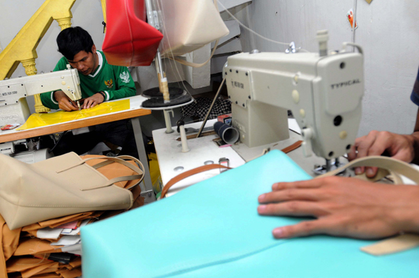  FOTO: Tas produksi Bandung tembus pasar Malaysia