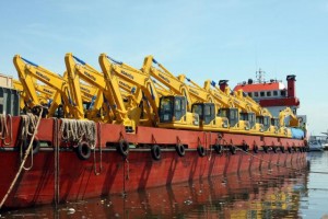  ALAT BERAT: China tawarkan harga murah 