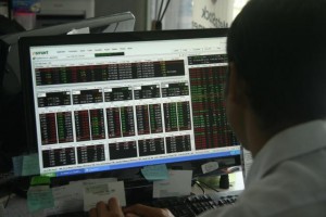  MARKET CLOSING: IHSG terkoreksi 0,39% ke 4.163,98