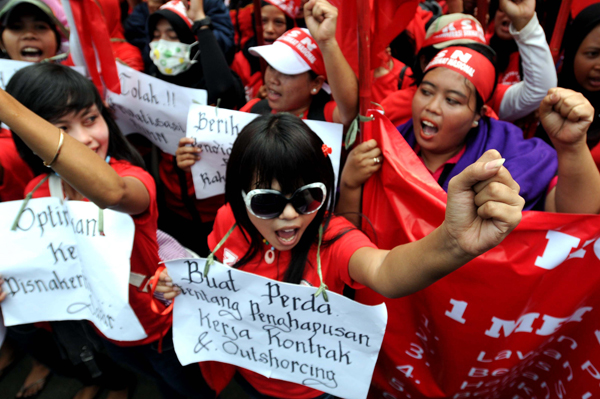  FOTO: May Day, buruh tuntut 1 Mei libur nasional dan upah layak