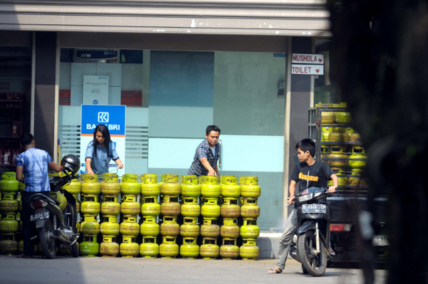  FOTO: Gas 3 kg langka, perketat pengawasan dan penertiban penyaluran