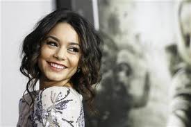  VANESSA HUDGENS tampil semakin seksi 