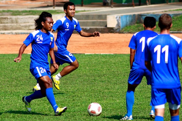  FOTO: Hariono siap turun saat Persib kontra Pelita Jaya