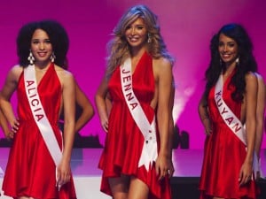  Talackova, kontestan transgender gagal masuk final Miss Universe Kanada
