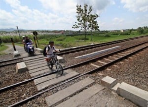  Jabar tanyakan kewenangan aturan pintu lintasan KA