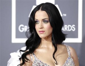  KATY PERRY ingin dibuatkan film tentang perceraian dirinya