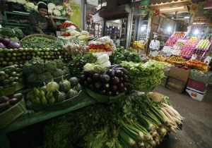  Kontribusi bidang tanaman bahan makanan Kab. Bandung menurun