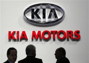  OTOMOTIF: Kia Nyatakan Perang Pada Lexus dan Infinity