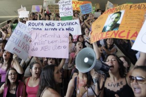  Ribuan Orang Brazil Demo Anti-kekerasan Pada Perempuan