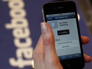  Ssst! Facebook Garap Proyek Ponsel