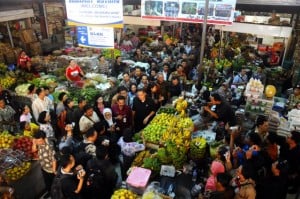  PASAR TRADISIONAL: Pemerintah Tak Serius Mengelola