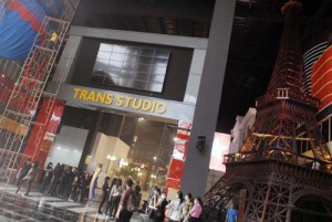  WISATA BELANJA: Bandung Supermal Jadi Trans Studio Mall