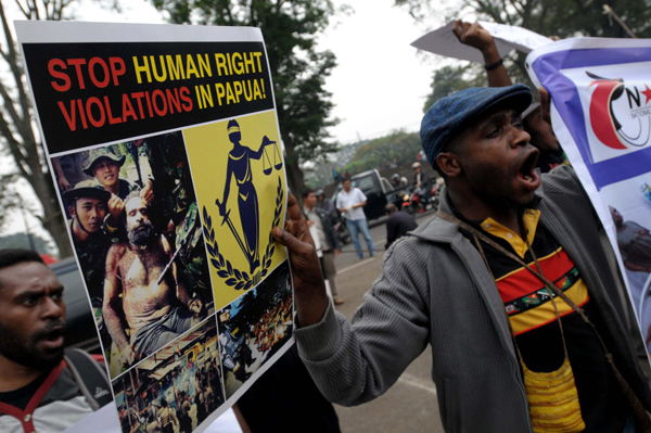  FOTO: Aktivis Papua Demo Anti-kekerasan Aparat TNI