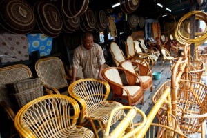  Disperindag Jabar Akui Kelangkaan Rotan