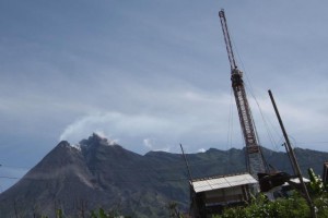  Tower Telekomunikasi Hanya Dipungut IMB Saja
