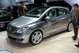 MERCEDES BENZ: Semakin Bertaring Dengan 'The New B-Class'   