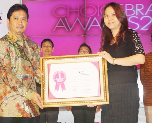  XL Axiata Raih Kartini Brand Choice Award 2012
