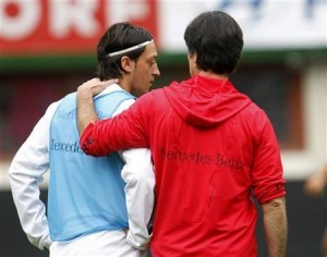  EURO 2012: Loew Berharap Ozil Lebih Bersinar Lawan Yunani 