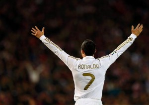  OLAHRAGAWAN TERKAYA: Cristiano Ronaldo Lewati Messi tapi Kalah dari Beckham 