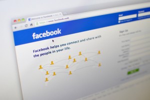  FACEBOOK: Pengguna di Indonesia Ketiga Dunia