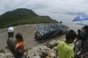  Kapal Imigran Gelap Tenggelam di Perairan Ujungkulon