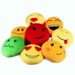  INDUSTRI KREATIF: Boneka Emoticon Paling Diburu
