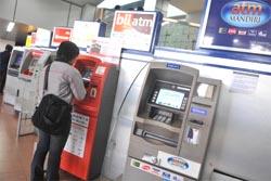  PEMBOBOLAN ATM: 2 Pria Inggris Ditangkap di Thailand