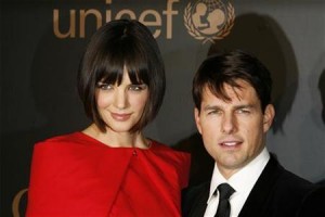  TOM CRUISE Terpukul Digugat Cerai KATIE HOLMES