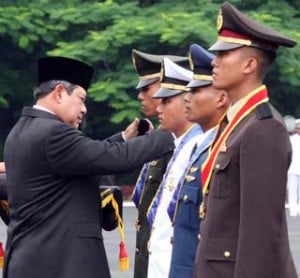  4 Anggota Polres Cimahi Peroleh Penghargaan SBY