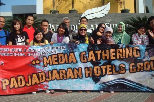  WISATA ARUNG JERAM: Basah-basah Seru di Sungai Cisadane