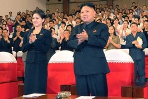  Perempuan "Misterius" Kim Jong Un Diidentifikasi Istrinya