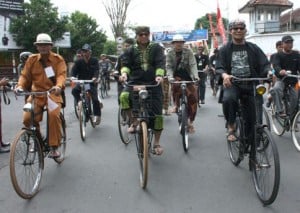  KOMUNITAS: Cirebon Penggemar Onthel (Cepot) Semakin Peduli Lingkungan