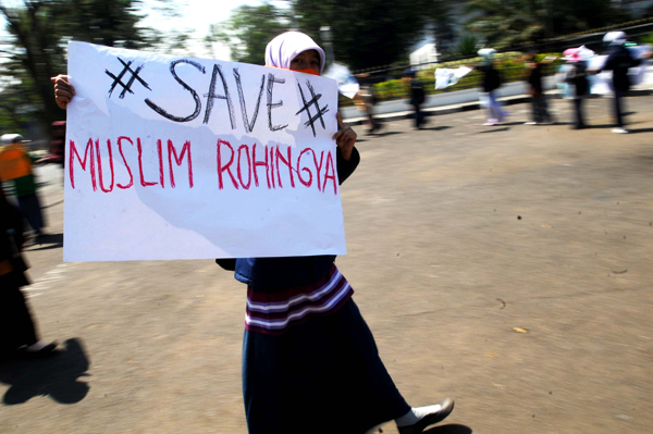  FOTO: KAMMI Bandung Kutuk Kejahatan Myanmar Atas Rohingya